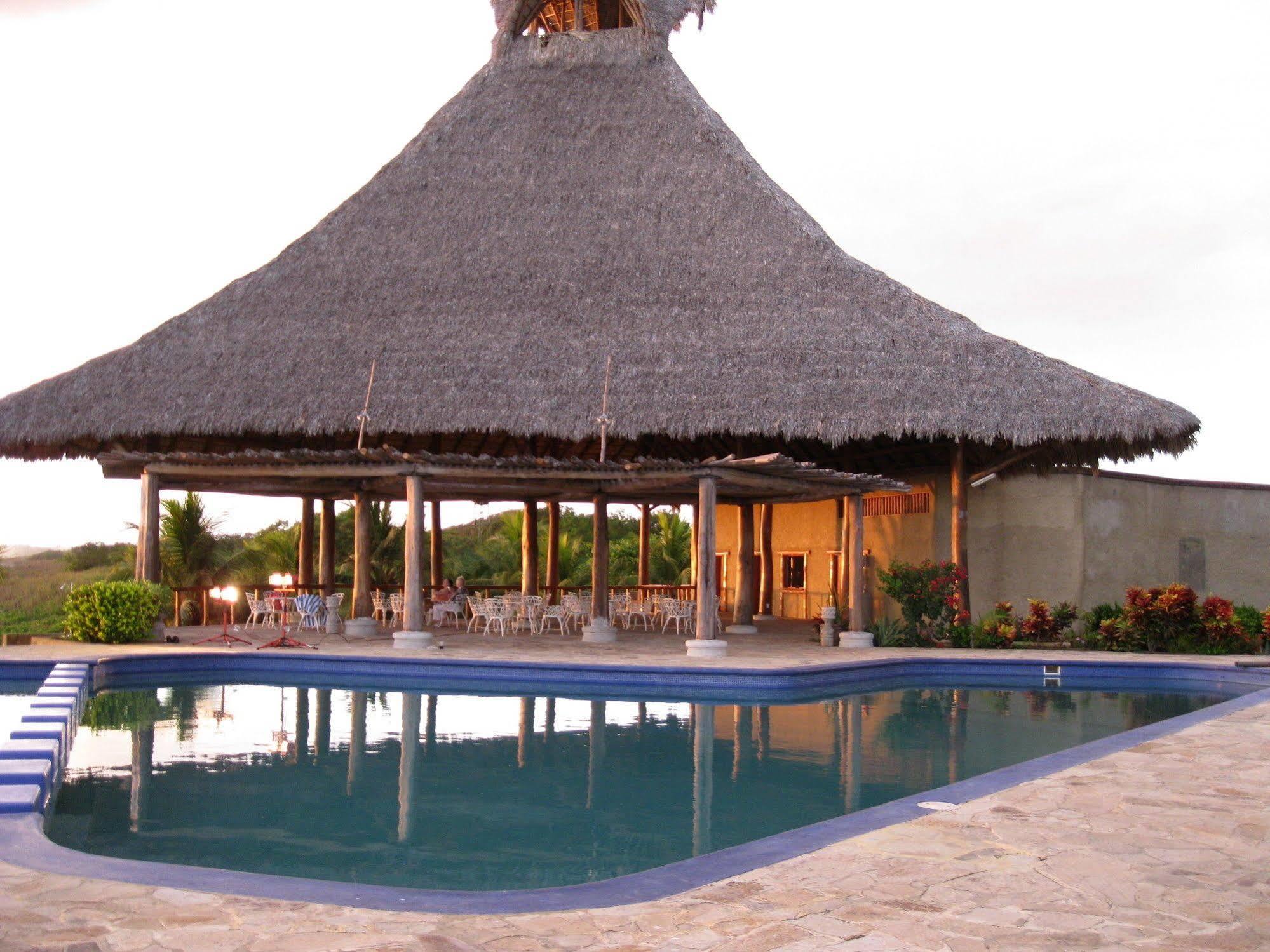 Marina Puesta Del Sol Hotel Aposentillo Exterior foto